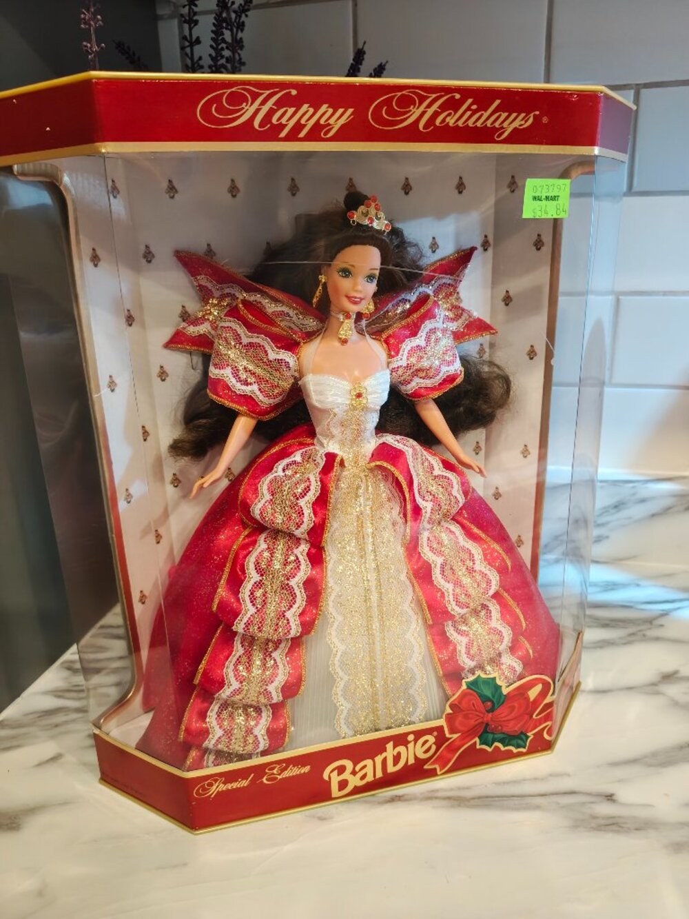 1997 Happy Holidays Barbie 10th Anniversary Special Edition Brunette Mattel